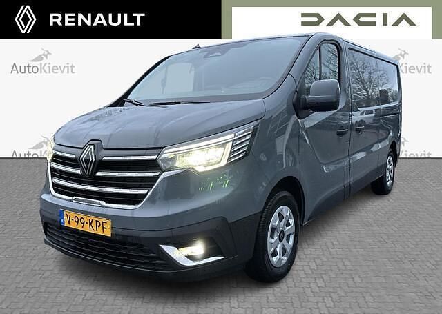 Grijs Occasion 2024 Renault Trafic MPV | € 28.950 (Eerlijke prijs) - Afbeelding 1/4