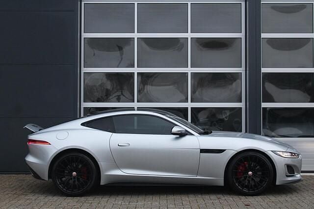 Occasion Jaguar F-Type R-Dynamic 300 PK (220 kW) 2021 Zilver Coupé