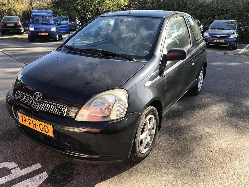 Hatchback Gebruikt 2000 Toyota Yaris Sol Hatchback | € 1.450 (Iets duurder) - Afbeelding 1/4