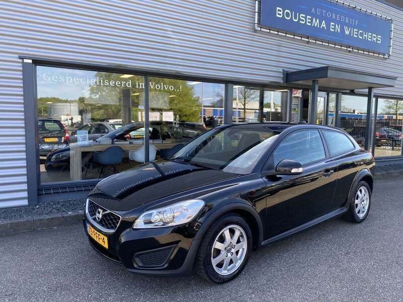 Zwart Gebruikt 2011 Volvo C30 Kinetic Hatchback | € 5.750 (Goede deal) - Afbeelding 1/4
