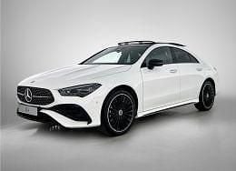 Licht poolwit uni Nieuw 2025 Mercedes CLA250e Business Sedan | € 53.924 (Eerlijke prijs) - Afbeelding 1/4