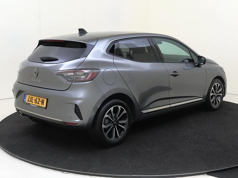 Occasion Renault Clio V Techno 2025 Grijs Hatchback