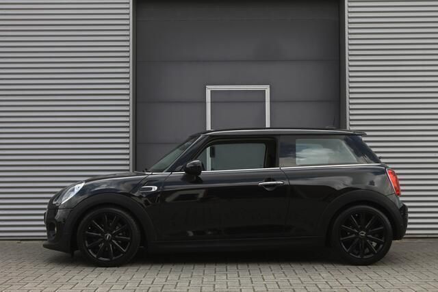Occasion Mini Cooper Business 136 PK (100 kW) 2016 Zwart Hatchback