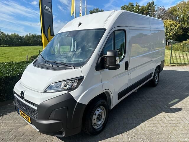 Wit Occasion 2024 Opel Movano S Van | € 27.850 (Eerlijke prijs) - Afbeelding 1/4