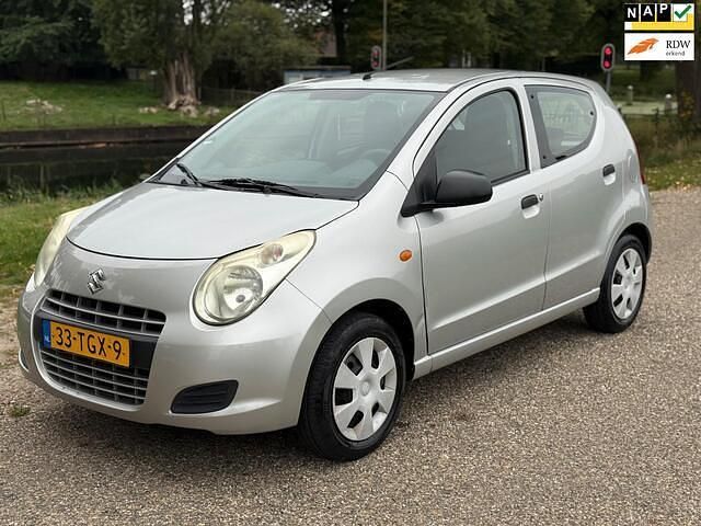 Grijs Gebruikt 2012 Suzuki Alto Comfort+ Hatchback | € 2.395 (Eerlijke prijs) - Afbeelding 1/4