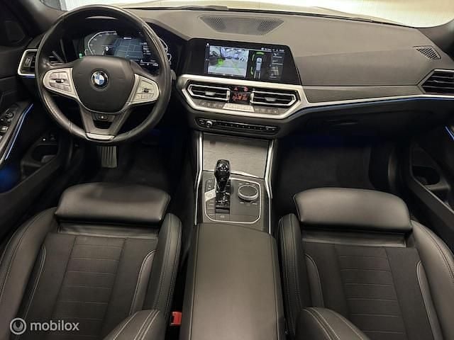 Occasion BMW 330e Executive 2020 Grijs Stationwagen