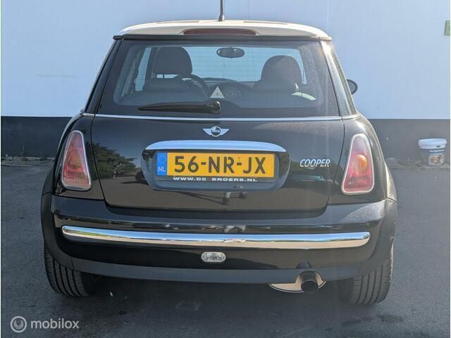 Occasion Mini Cooper 116 PK (85 kW) 2004 Zwart Hatchback