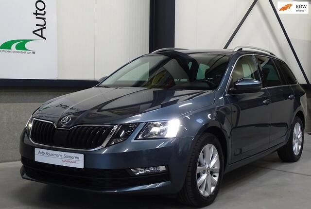 Grijs Gebruikt 2017 Skoda Octavia Style Stationwagen | € 15.499 (Eerlijke prijs) - Afbeelding 1/4