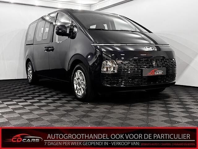 Blauw Nieuw 2025 Hyundai Staria Comfort Van | € 59.950 - Afbeelding 1/4