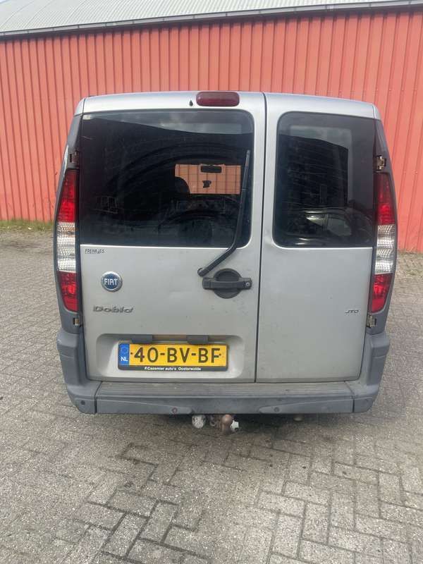 Grijs Gebruikt 2005 Fiat Doblò MPV | € 1.100 (Eerlijke prijs) - Afbeelding 1/4