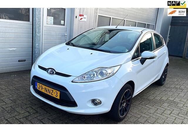Occasion Ford Fiesta Titanium 82 PK (60 kW) 2010 Wit (metallic) Hatchback