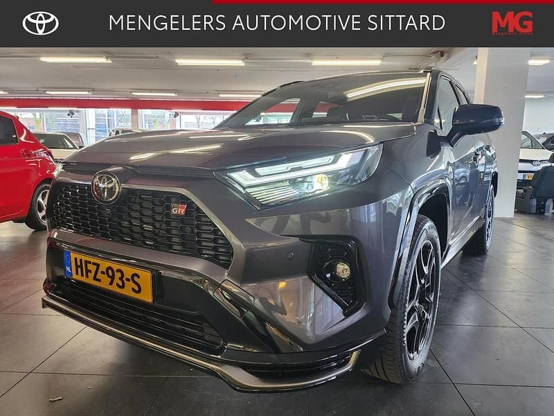 Grijs Gebruikt 2025 Toyota RAV4 Sport SUV | € 58.500 (Iets duurder) - Afbeelding 1/4