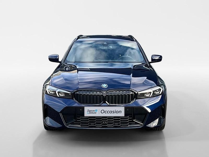 Occasion BMW 330 M Sport 293 PK (215 kW) 2025 Blauw Stationwagen