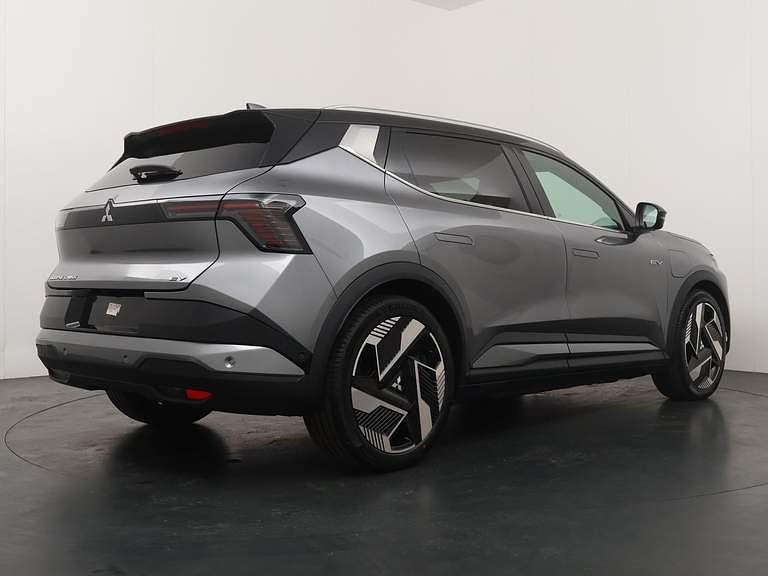 Nieuw Mitsubishi Eclipse Instyle 218 PK (160 kW) 2025 Volcanic grey m/black SUV