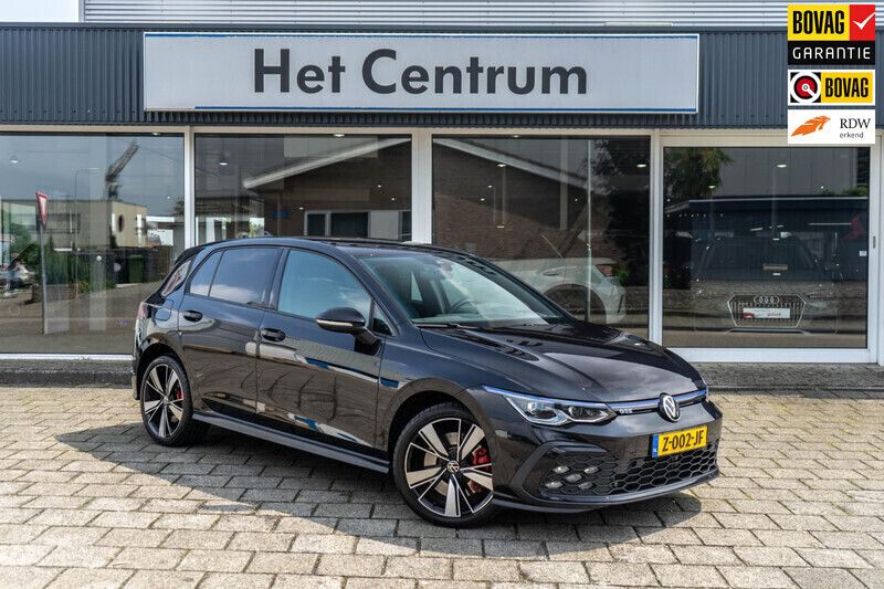 Zwart Gebruikt 2021 VW Golf VIII GTE Hatchback | € 27.900 (Eerlijke prijs) - Afbeelding 1/4