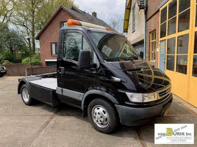 Occasion Iveco Daily 166 PK (122 kW) 2006 Zwart Van