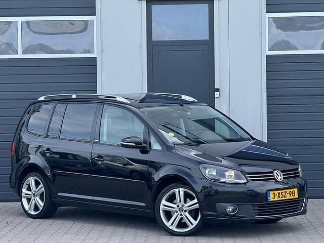 Zwart Gebruikt 2012 VW Touran Highline MPV | € 4.995 (Eerlijke prijs) - Afbeelding 1/4
