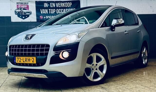Grijs Gebruikt 2010 Peugeot 3008 GT MPV | € 6.450 (Iets duurder) - Afbeelding 1/4