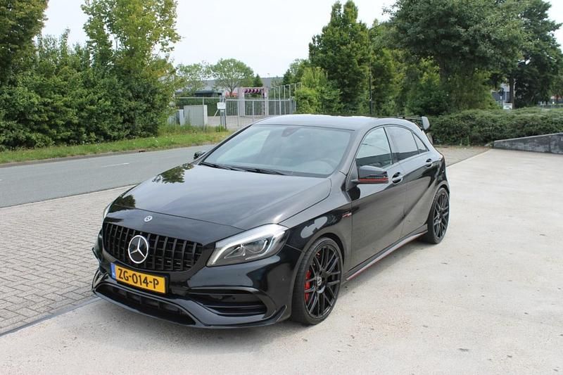 Zwart Gebruikt 2016 Mercedes A45 AMG AMG Hatchback | € 99.999 - Afbeelding 1/4
