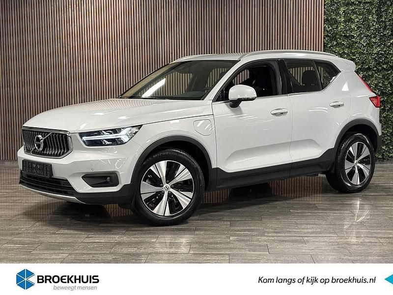 Gebruikt 2020 Volvo XC40 Inscription SUV | € 29.900 (Eerlijke prijs) - Afbeelding 1/4