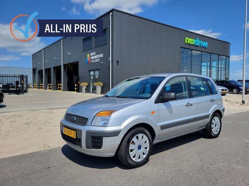 Grijs Gebruikt 2010 Ford Fusion Cool & Sound Edition MPV | € 4.750 (Iets duurder) - Afbeelding 1/4