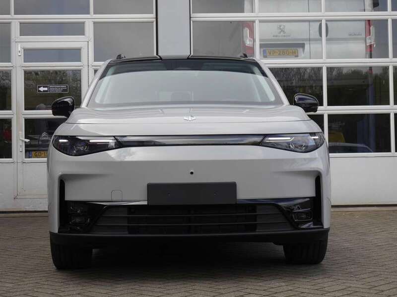 Occasion Leapmotor C10 160 kW (218 PK) 2024 Grijs SUV