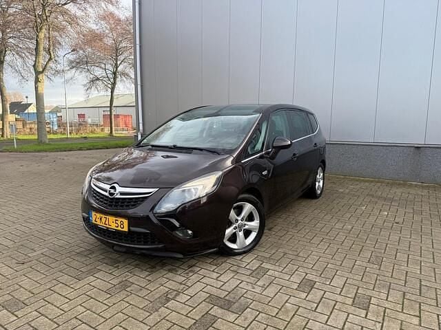 Bruin Occasion 2013 Opel Zafira Tourer Cosmo MPV | € 3.750 (Duur) - Afbeelding 1/4