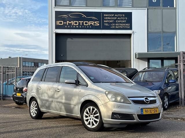 Grijs Gebruikt 2007 Opel Zafira Executive MPV | € 2.499 (Super prijs) - Afbeelding 1/4