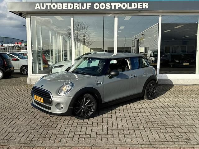 Grijs Gebruikt 2017 Mini ONE Business Hatchback | € 10.950 (Eerlijke prijs) - Afbeelding 1/4