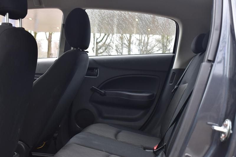 Occasion Mitsubishi Space Star 71 PK (52 kW) 2023 Grijs Hatchback