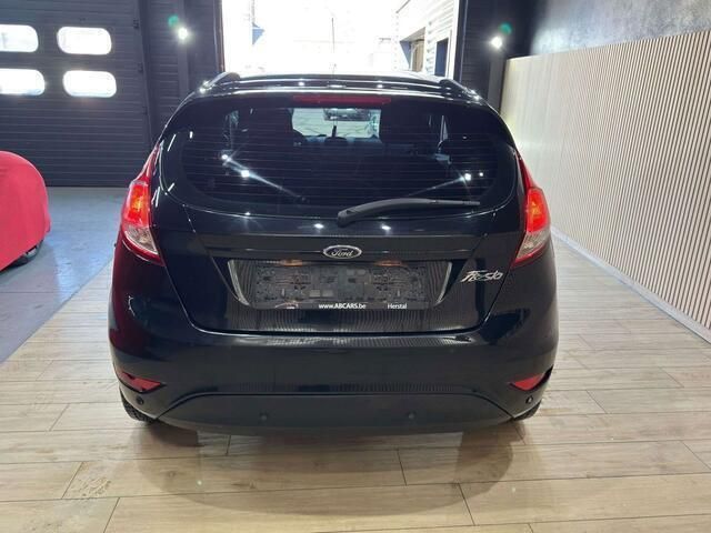 Occasion Ford Fiesta Sport 65 PK (47 kW) 2014 Zwart Hatchback