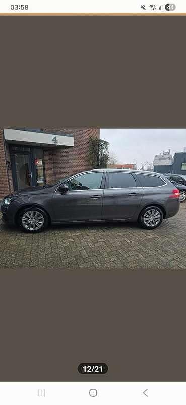 Bruin Occasion 2016 Peugeot 308 MPV | € 8.300 (Eerlijke prijs) - Afbeelding 1/4