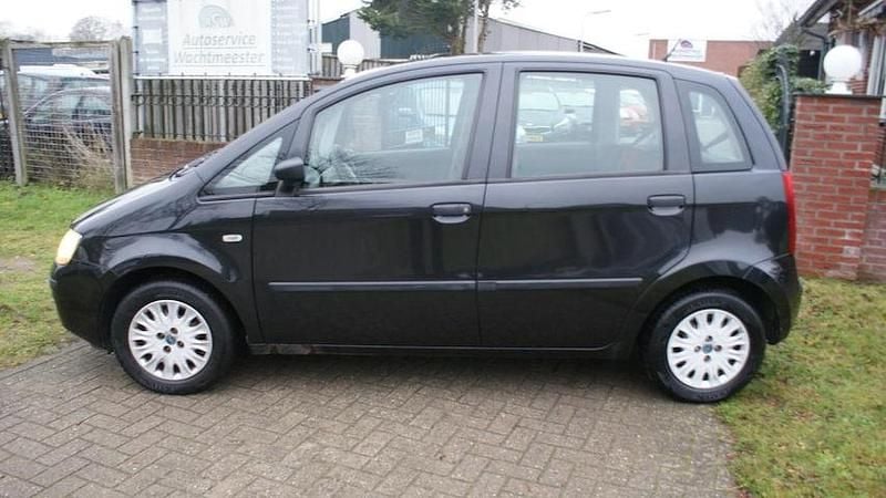 Occasion Fiat Idea 95 PK (69 kW) 2005 Zwart MPV