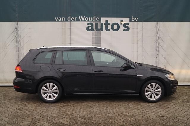 Occasion VW Golf VIII Comfortline 131 PK (96 kW) 2020 Zwart Stationwagen