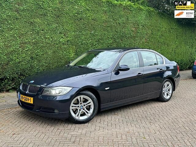 Blauw Gebruikt 2008 BMW 318 Sedan | € 4.500 (Eerlijke prijs) - Afbeelding 1/4