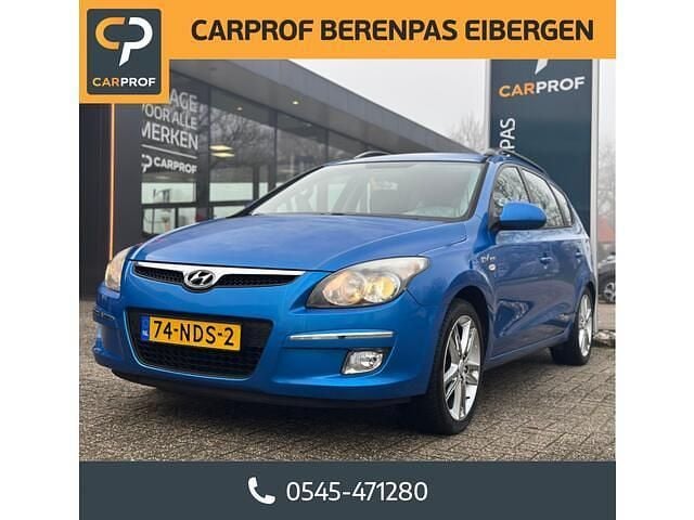 Blauw (metallic) Gebruikt 2010 Hyundai i30 Dynamiq Stationwagen | € 2.950 (Eerlijke prijs) - Afbeelding 1/4