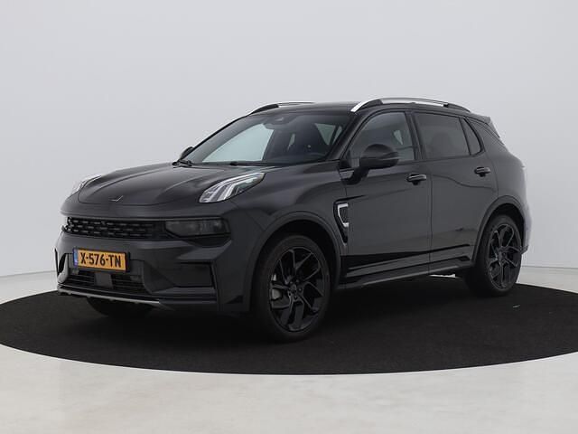 Zwart Gebruikt 2024 Lynk & Co 01 SUV | € 29.700 (Eerlijke prijs) - Afbeelding 1/3
