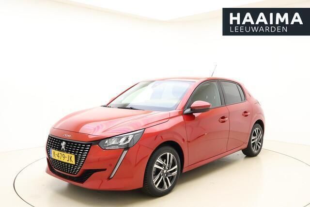 Rood Gebruikt 2021 Peugeot 208 Allure Hatchback | € 14.950 (Eerlijke prijs) - Afbeelding 1/4