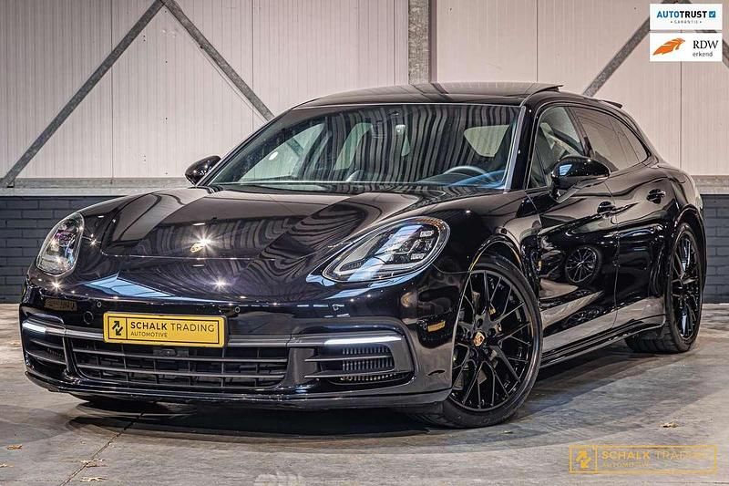 Zwart (metallic) Gebruikt 2017 Porsche Panamera Sport Turismo Stationwagen | € 57.950 (Eerlijke prijs) - Afbeelding 1/4