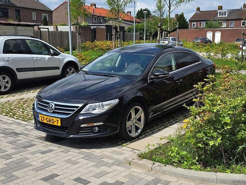 Zwart Gebruikt 2008 VW CC Sedan | € 4.000 (Super prijs) - Afbeelding 1/4