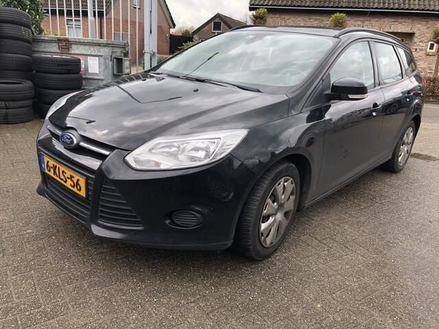 Zwart Occasion 2013 Ford Focus Trend Stationwagen | € 1.500 (Super prijs) - Afbeelding 1/4