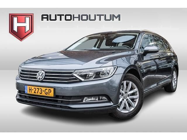 Grijs (metallic) Occasion 2015 VW Passat Edition Stationwagen | € 10.895 (Eerlijke prijs) - Afbeelding 1/4