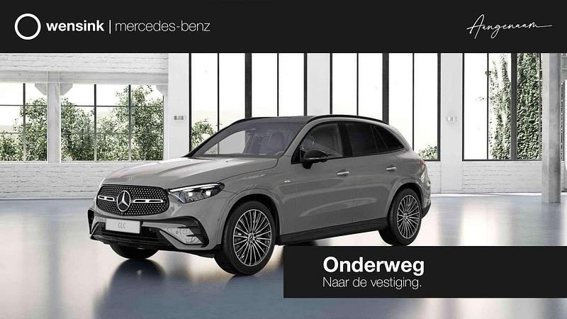 Zwart Nieuw 2025 Mercedes GLC300e Sport Edition SUV | € 83.446 (Eerlijke prijs) - Afbeelding 1/3