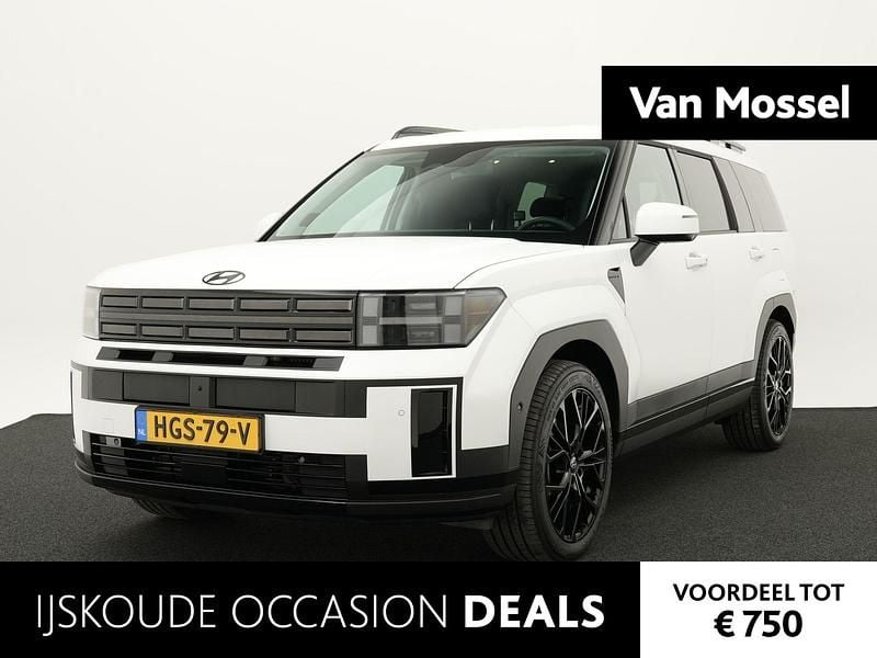 Wit Occasion 2025 Hyundai Santa Fe Premium SUV | € 55.640 (Eerlijke prijs) - Afbeelding 1/4