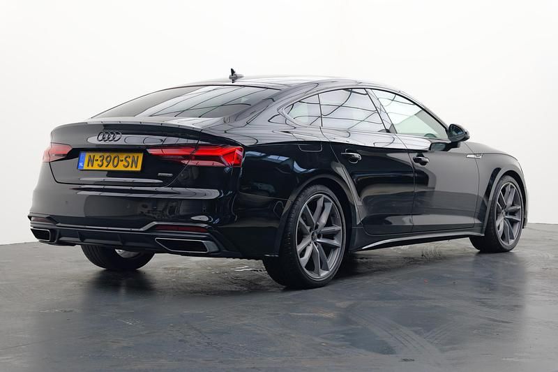 Occasion Audi A5 Sportback Competition 204 PK (150 kW) 2022 Zwart Hatchback