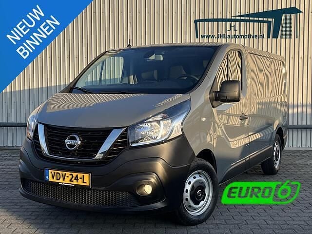 Grijs Occasion 2020 Nissan NV300 Acenta Van | € 12.900 (Eerlijke prijs) - Afbeelding 1/4