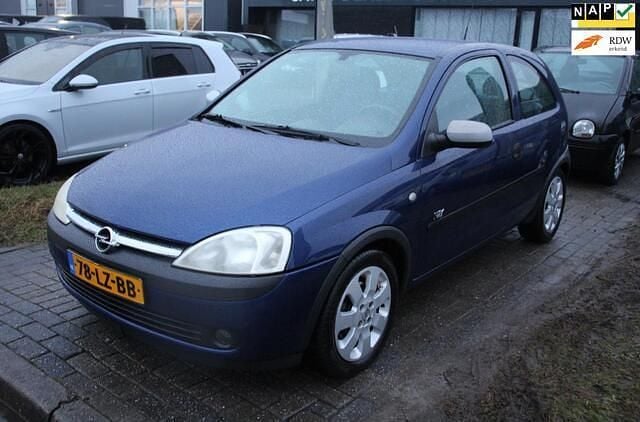 Blauw Occasion 2004 Opel Corsa Njoy Hatchback | € 1.500 (Goede deal) - Afbeelding 1/4