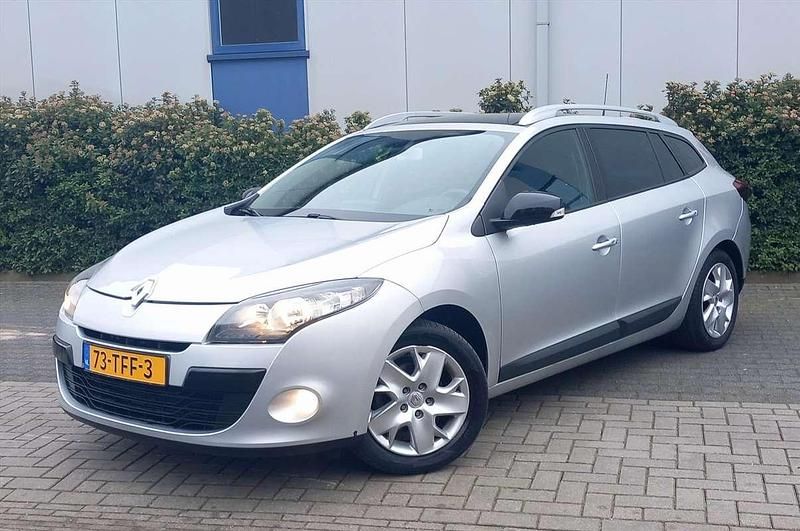 Occasion Renault Mégane GrandTour 131 PK (96 kW) 2012 Grijs Stationwagen
