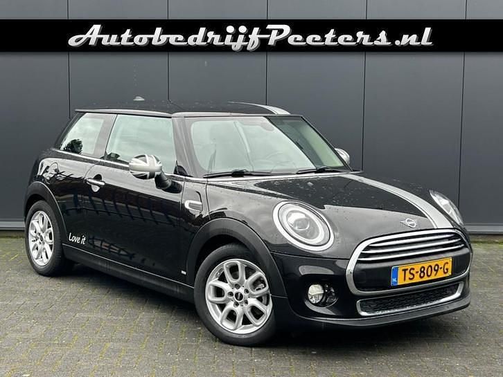 Occasion Mini ONE 102 PK (75 kW) 2018 Zwart Hatchback