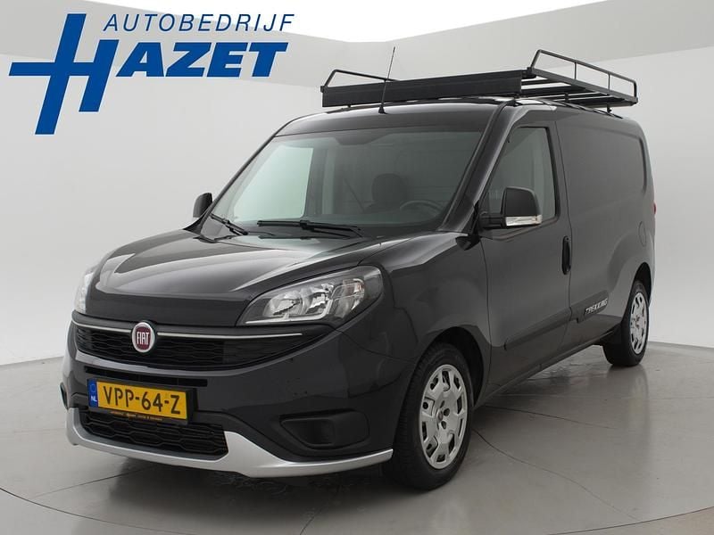 Zwart Gebruikt 2022 Fiat Doblò Trekking MPV | € 14.950 (Eerlijke prijs) - Afbeelding 1/4